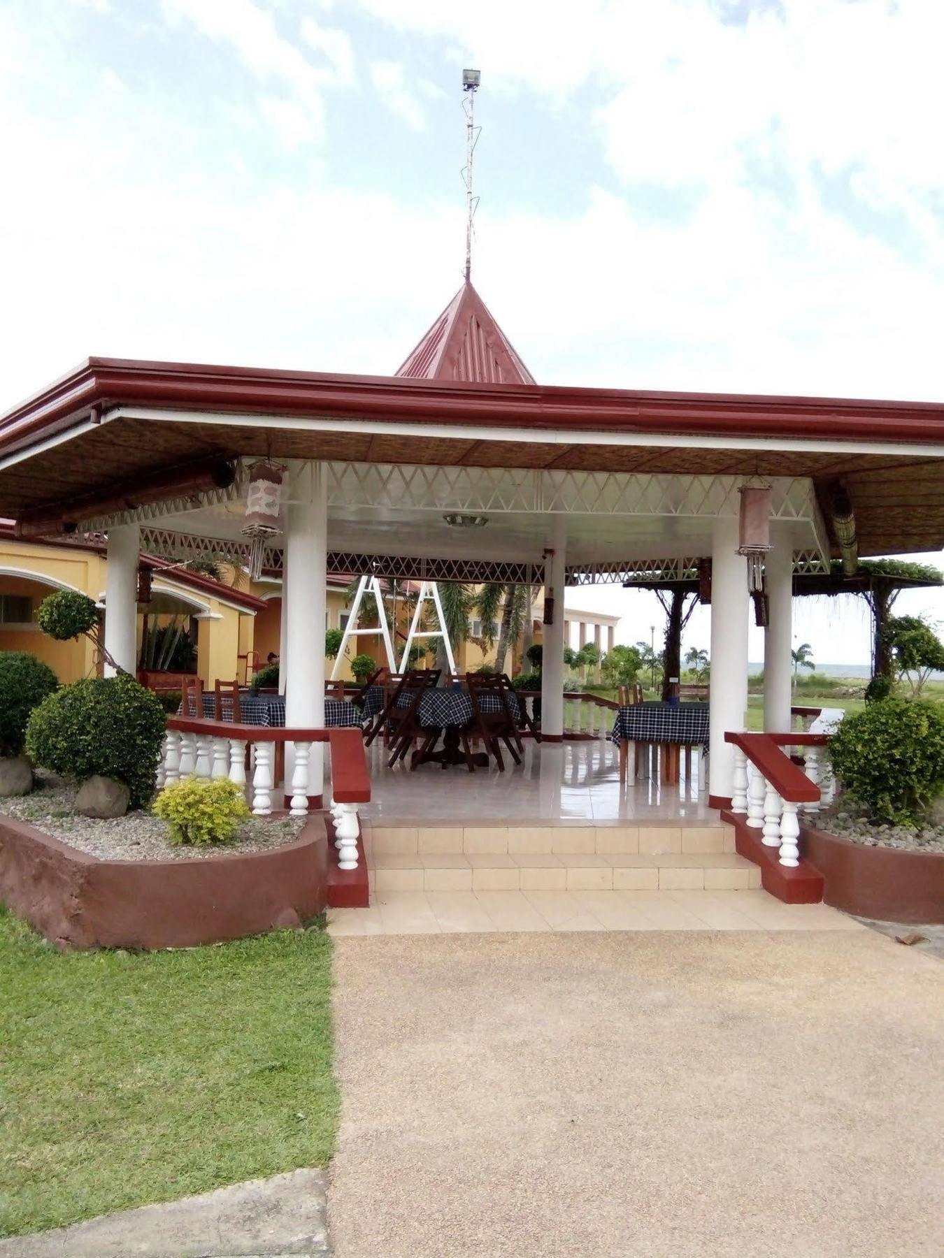 Bayview Inn Ormoc Buitenkant foto